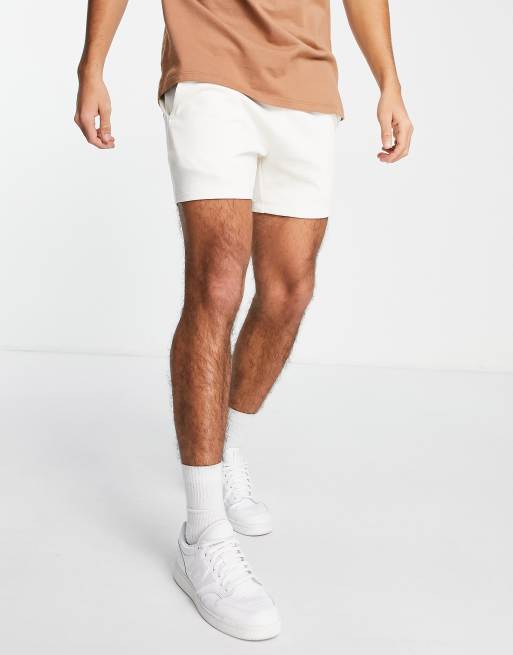 Pack de 2 pantalones cortos pitillo cortos beis y negro de punto de ASOS DESIGN, 3 de 4