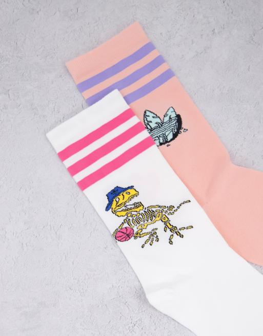 Pack de 2 pares calcetines blancos y rosas con diseño dinosaurios de adidas Originals | ASOS