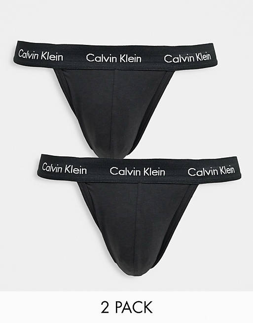 Pack de 2 tangas negros con logo en la cinturilla de Calvin Klein