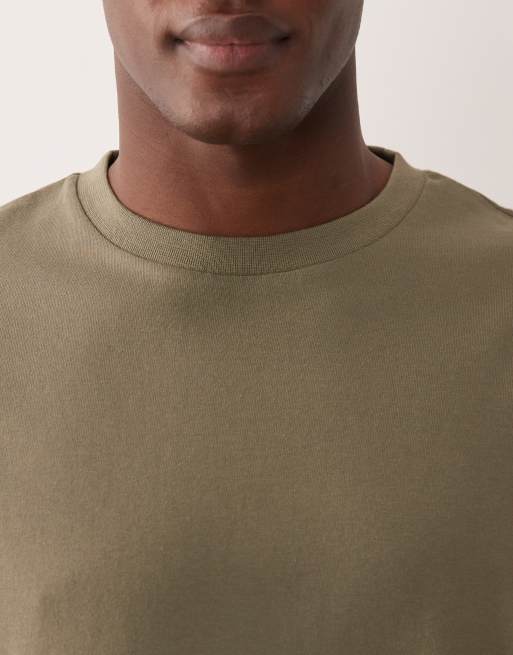 Pack de 2 camisetas de color blanco y caqui básicas de corte estándar Essentials de ASOS DESIGN, 5 de 5
