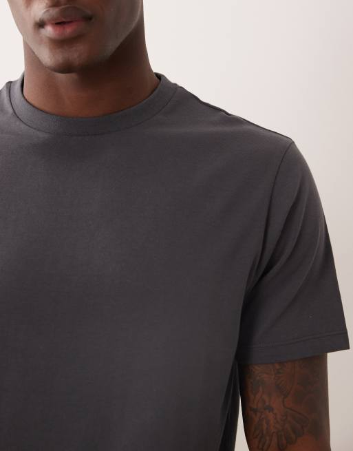 Pack de 2 camisetas de color gris carbón y crema básicas de corte estándar Essentials de ASOS DESIGN, 5 de 5