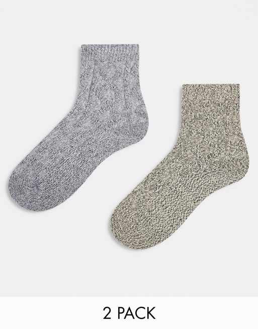 Pack de 2 pares de calcetines de color avena y caqui de punto de ochos grueso de Topshop