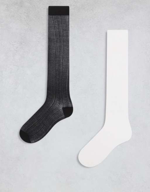 Pack de 2 pares de calcetines de color blanco y negro por la rodilla de pointelle de Cotton On