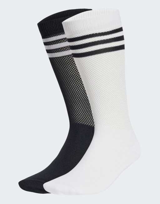 Pack de 2 pares de calcetines de color blanco y negro texturizados de caña alta de adidas Originals