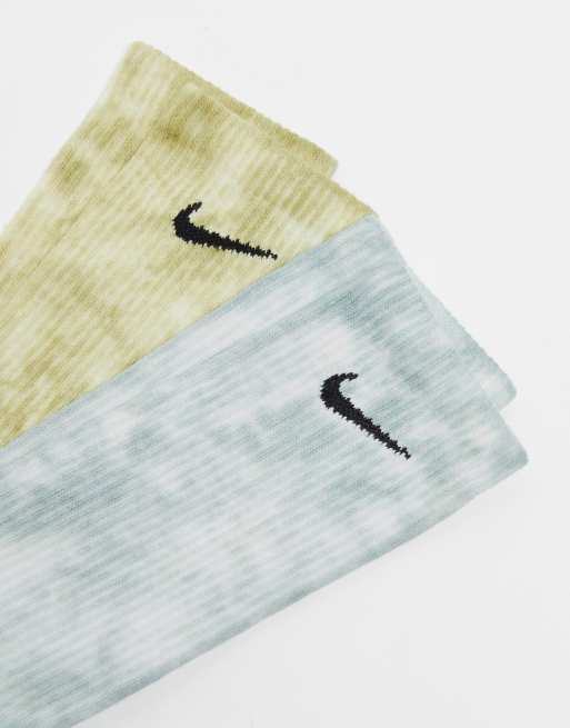Pack de 2 pares de calcetines deportivos color piedra con estampado tie dye Everyday Plus Cushioned de Nike, 4 de 4