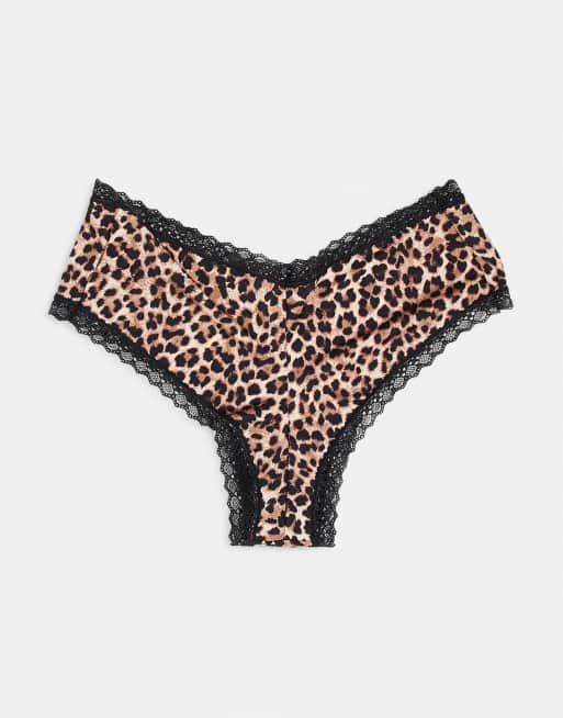 Pack de 3 braguitas de color burdeos, crema y estampado de leopardo de punto pointelle y canalé de ASOS DESIGN, 3 de 3