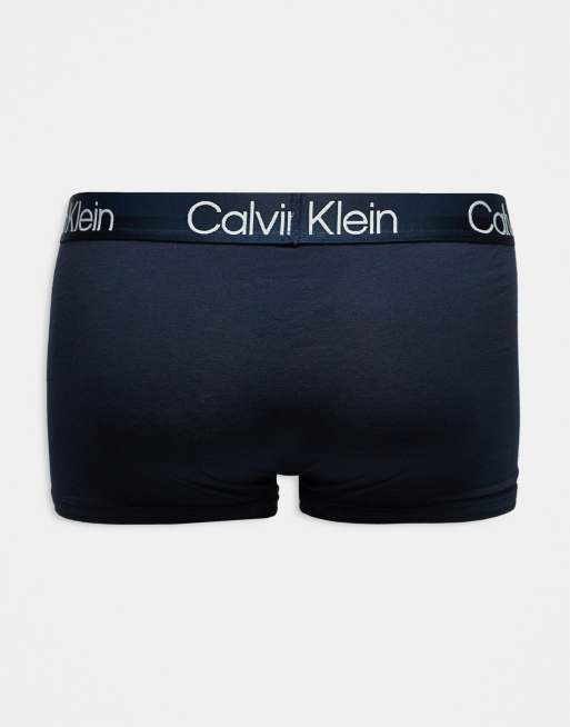 Pack de 3 calzoncillos de color azul marino, gris y caqui de Calvin Klein, 3 de 4