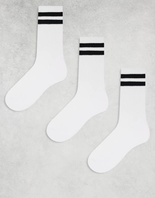 Pack de 3 pares de calcetines deportivos blancos con detalle de rayas de New Look 