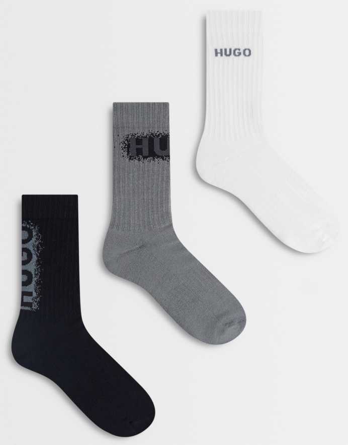 Hugo Red Pack de 3 pares de calcetines grises y varios colores con logo grande efecto espray de canalé de