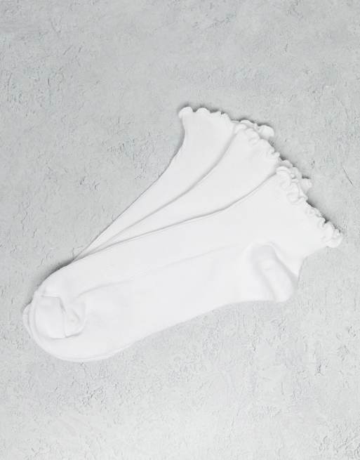 Pack de 3 pares de calcetines tobilleros blancos con volante en el borde de ASOS DESIGN  , 3 de 4