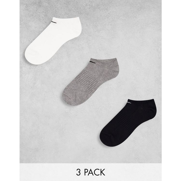 Pack de 3 pares de calcetines negros ligeros de Nike Training