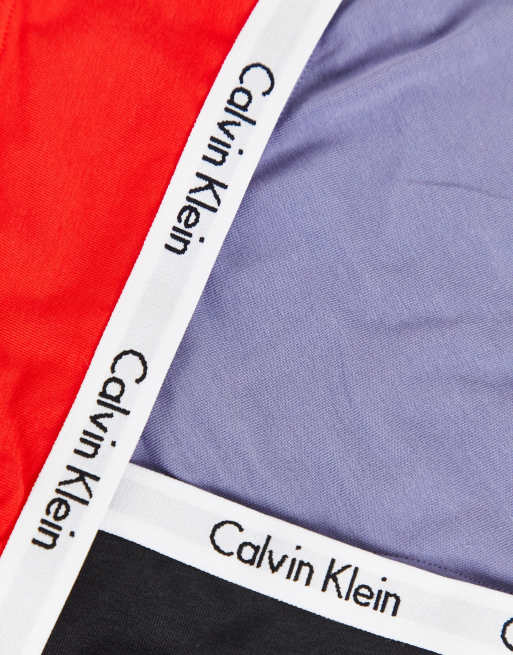 Pack de 3 tangas de color negro, terracota y lila Carousel de Calvin Klein Plus, 3 de 4