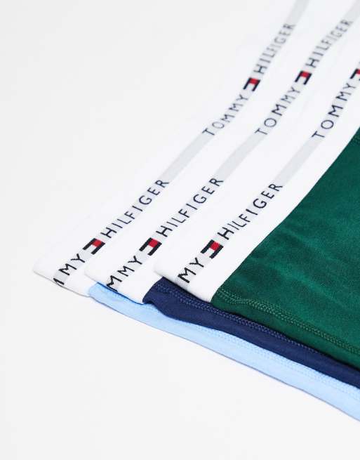 Pack de 3 calzoncillos básicos de color verde, azul marino y azul Signature Cotton Essentials de Tommy Hilfiger, 2 de 3
