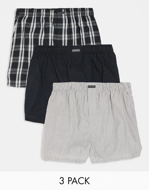 Pack de 3 calzoncillos bóxer de colores a rayas de tejido liso de Calvin Klein