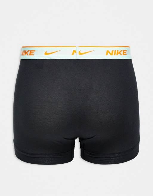 Pack de 3 calzoncillos negros con cinturillas de color azul, gris y verde menta de algodón elástico Everyday Cotton Stretch de Nike, 3 de 3