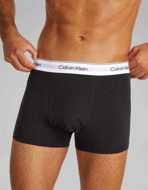 Pack de 3 calzoncillos negros reforzados Icon Cotton Stretch de Calvin Klein, 3 de 3