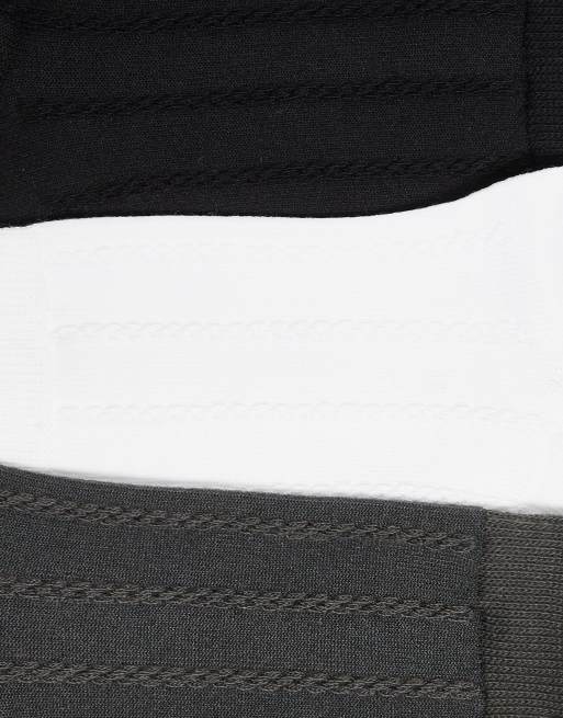 Pack de 3 pares de calcetines de color gris y negro de caña alta de punto de ochos de Weekday, 3 de 3