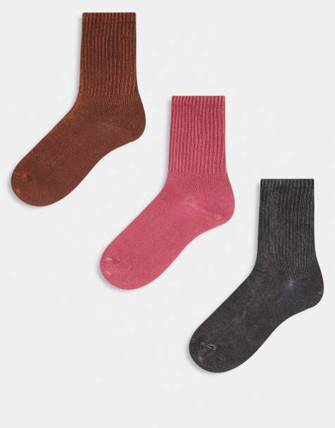 Pack de 3 pares de calcetines de color rosa, negro y marrón de estilo deportivo de Monki - view 1