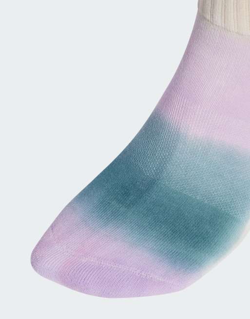 Pack de 3 pares de calcetines de varios colores y cerceta lavado efecto tie dye de adidas Performance, 3 de 3