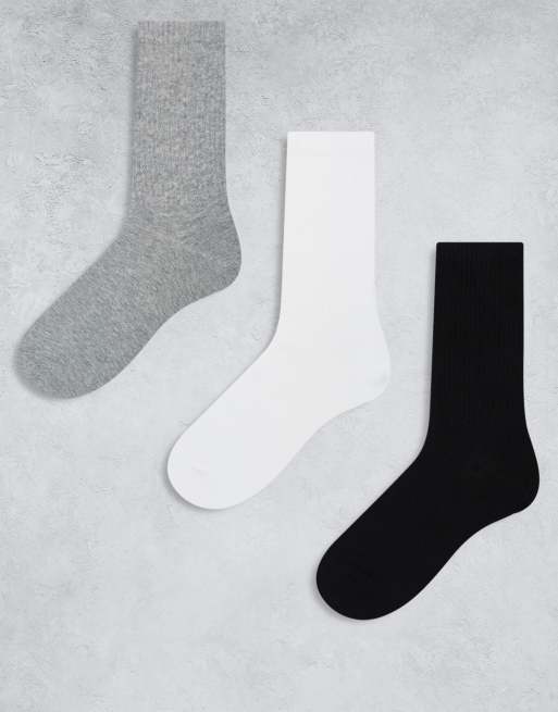 Pack de 3 pares de calcetines deportivos de color gris, negro y blanco de Weekday