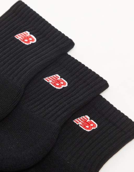 Pack de 3 pares de calcetines negros tobilleros con logo rojo de canalé de New Balance, 2 de 3