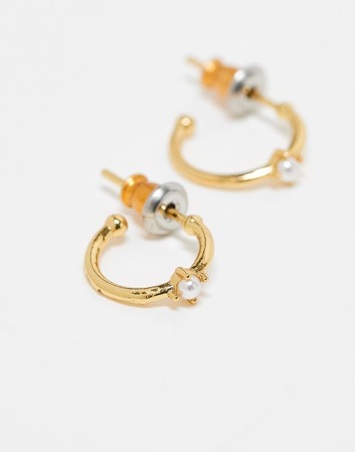 Pack de 3 pares de pendientes de aro y botón dorados con detalle de perlas chapados en oro de la colección Z de Accessorize, 2 de 4