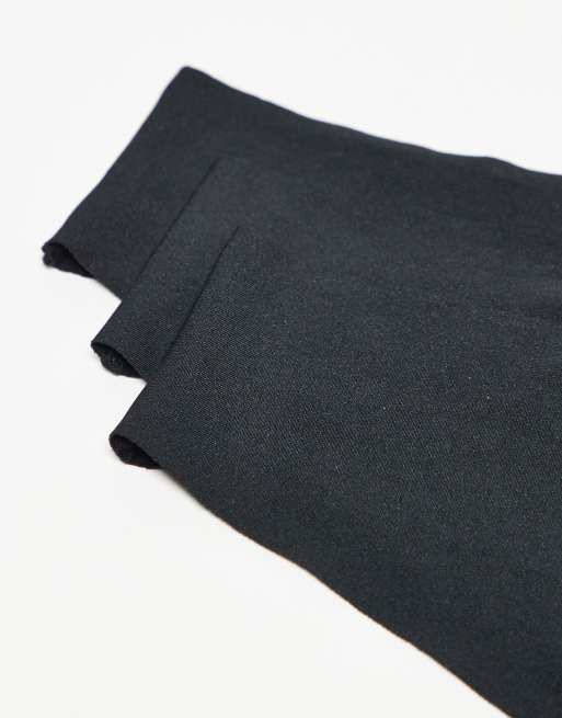 Pack de 3 tangas negros de tejido efecto invisible de ASOS DESIGN Curve, 2 de 3