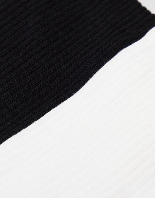 Pack de 4 pares de calcetines de tubo con diseño de monograma de Topman, 3 de 4
