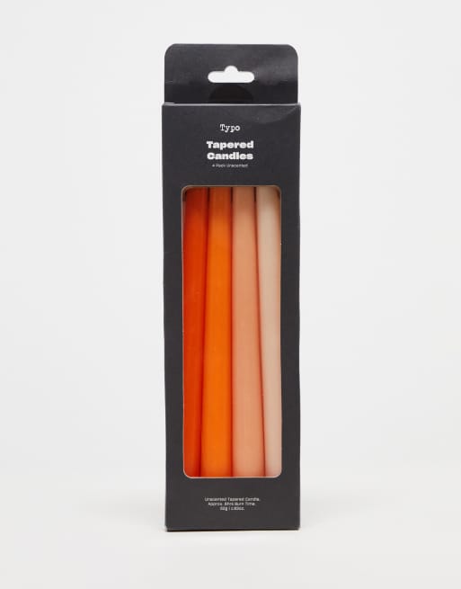 Pack de 4 velas de mesa de color naranja con diseño degradado de TYPO