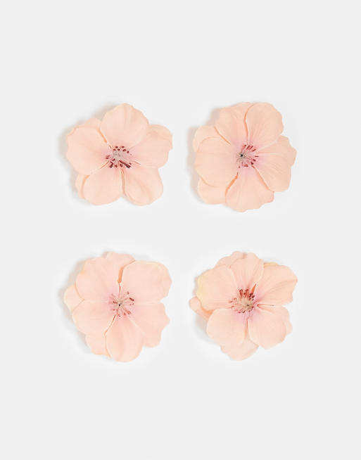 Pack de 4 pinzas para el cabello color coral en forma de flores de DesignB London