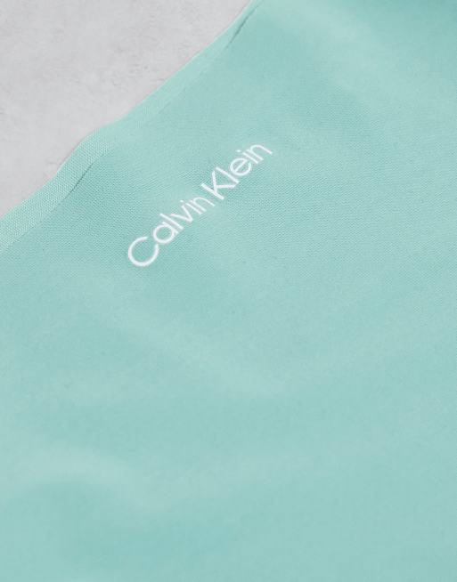 Pack de 5 braguitas de bikini de color beis, negro y menta invisibles de microfibra de Calvin Klein, 2 de 3