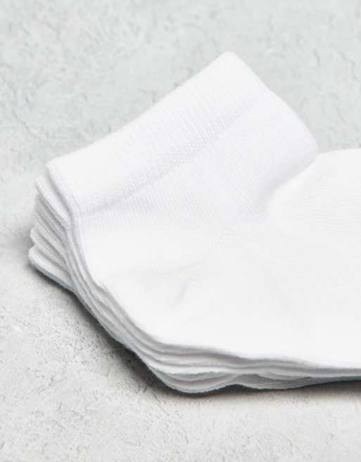 Pack de 7 pares de calcetines de deporte blancos de ASOS DESIGN, 2 de 3