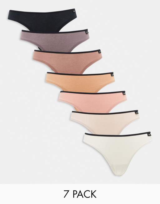 Pack de 7 tangas de colores neutros de Gilly Hicks 
