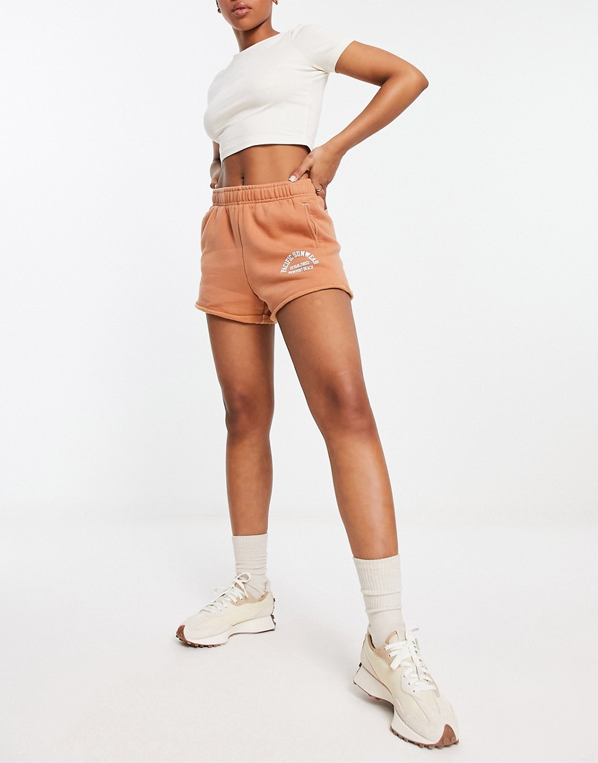 Pacsun easy shorts with varsity logo in brown
