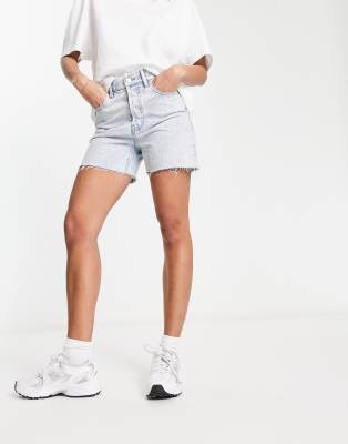 PacSun - Girlfriend-Jeans-Shorts im Stil der 90er in Blau