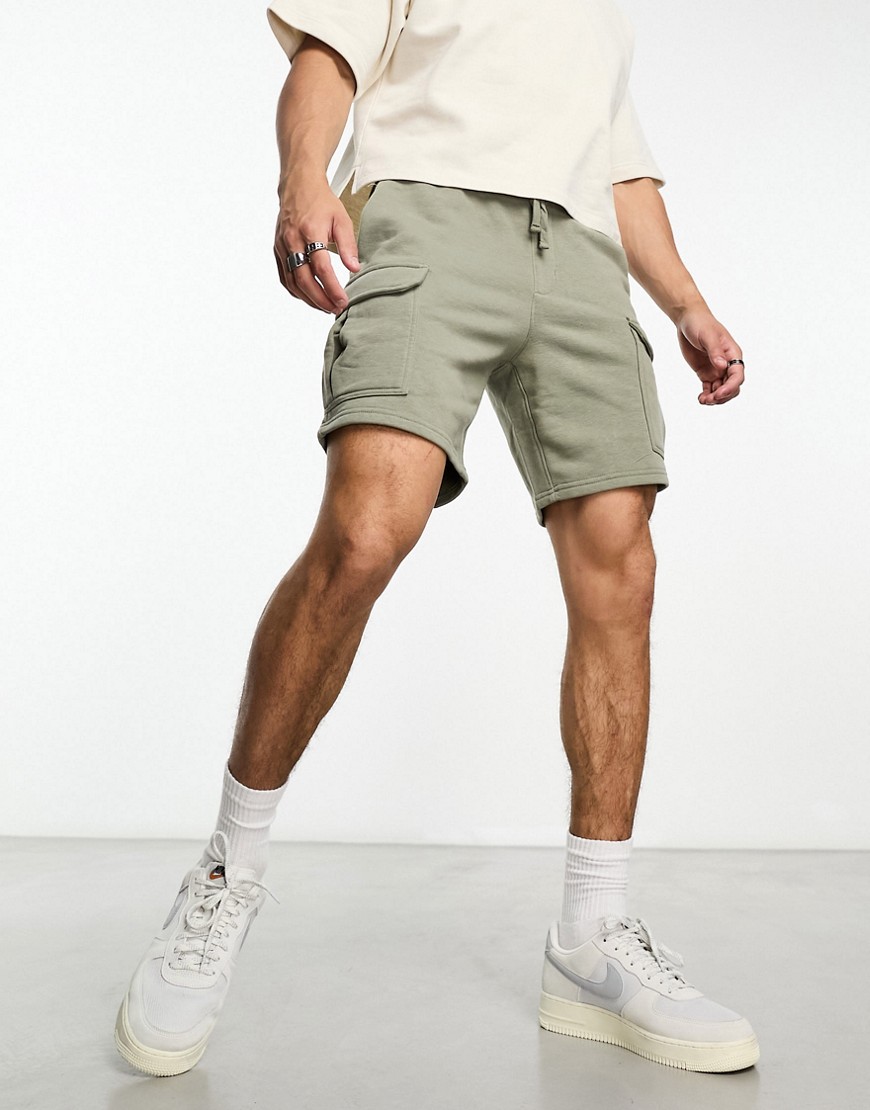 relaxed terry cargo shorts in olive vine-Green