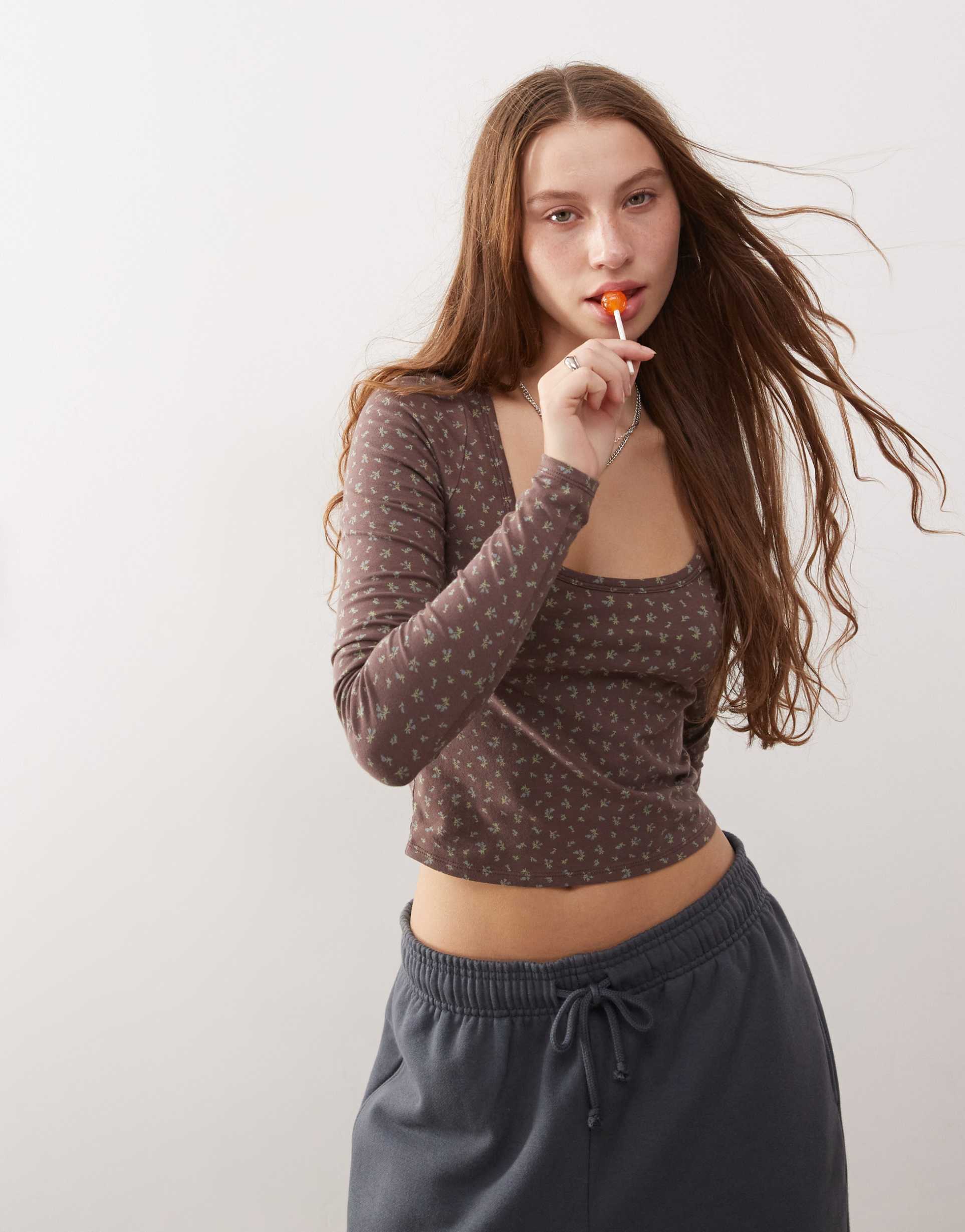 pacsun scoop neck ditsy print long sleeve top in brown