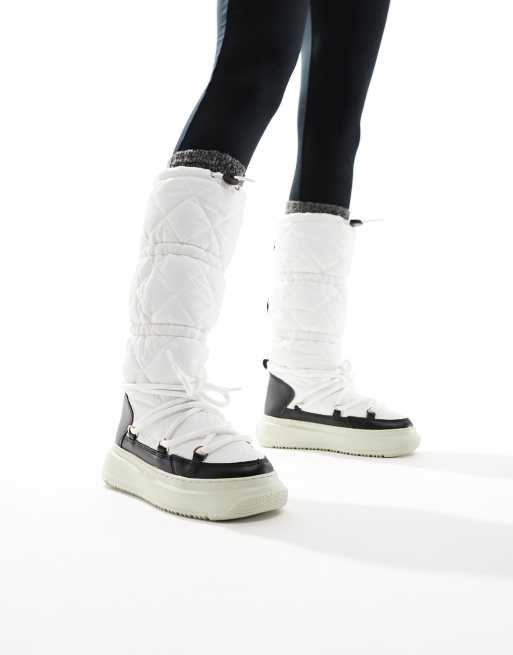 White hot sale quilted boots