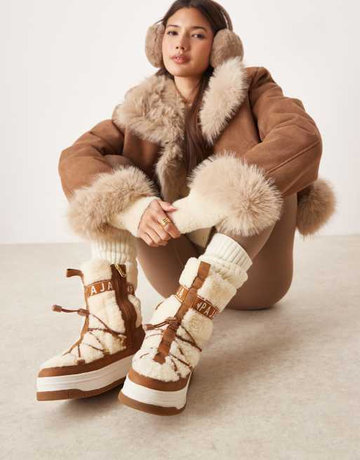Tan snow boots with fur deals