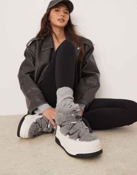 Pajar Janie Low snow boot in charcoal - view 1