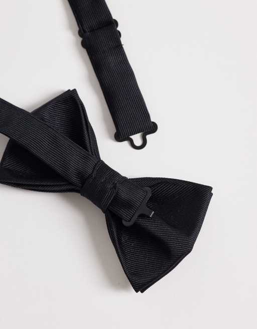 Pajarita y pañuelo de bolsillo negros de satén de ASOS DESIGN, 3 de 3