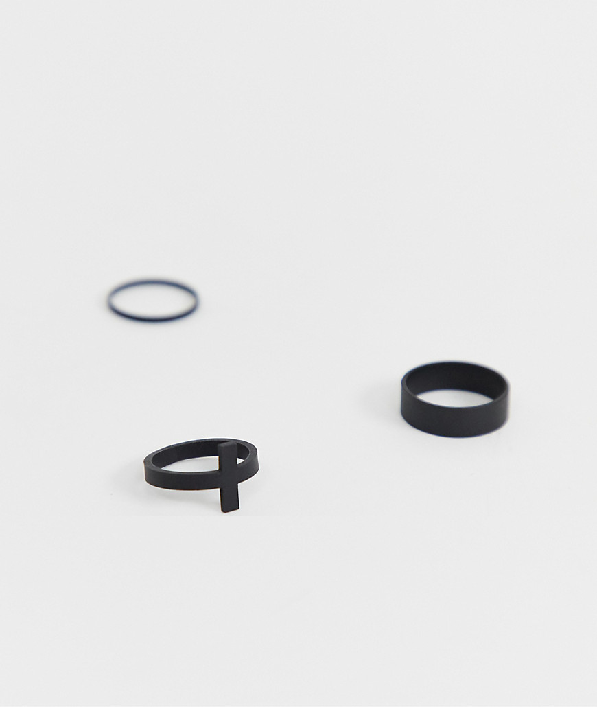 Pakke med sorte ringe med kors i præget mat materiale fra ASOS DESIGN