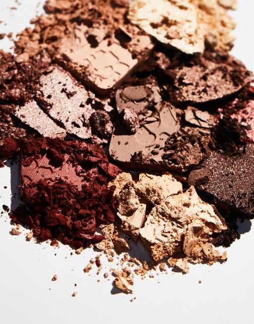 Paleta de 16 sombras de ojos vegana Ultimate de NYX Professional Makeup: Tono Warm Neutrals, 4 de 4