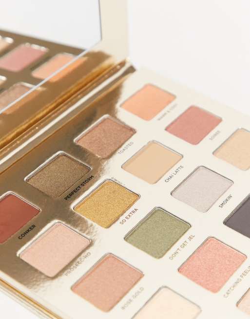 Paleta de sombras de ojos Nice to Naughty de Iconic London, 3 de 4