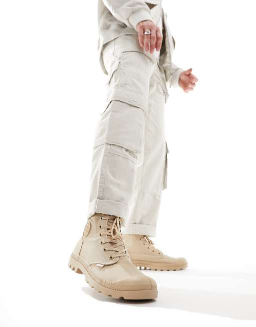 Palladium - Beige og monokrome snørestøvler