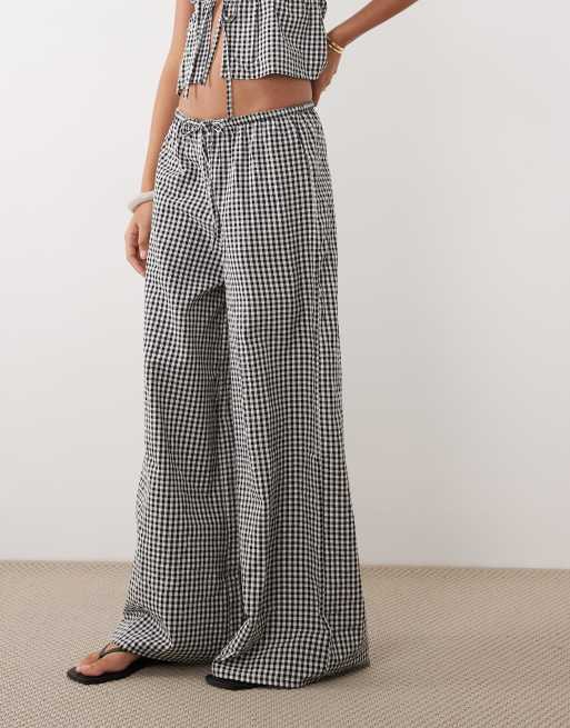 Pantalones a cuadros vichy blancos y negros con cordón ajustable exclusivos de Esmée (parte de un conjunto), 2 de 5