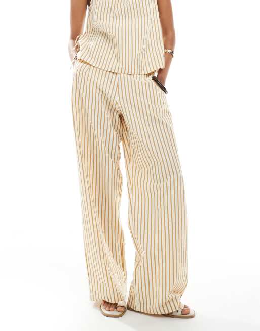 Pantalones a rayas marrones de pernera recta sin cierres de sirsaca de ASOS DESIGN (parte de un conjunto), 5 de 5