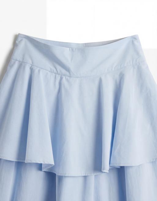 Pantalones azul empolvado de corte globo con falda a capas de ASOS DESIGN, 8 de 12
