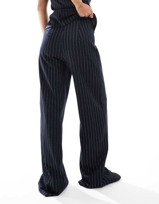 Pantalones azul marino con raya diplomática de punto liso de ASOS DESIGN (parte de un conjunto), 5 de 5