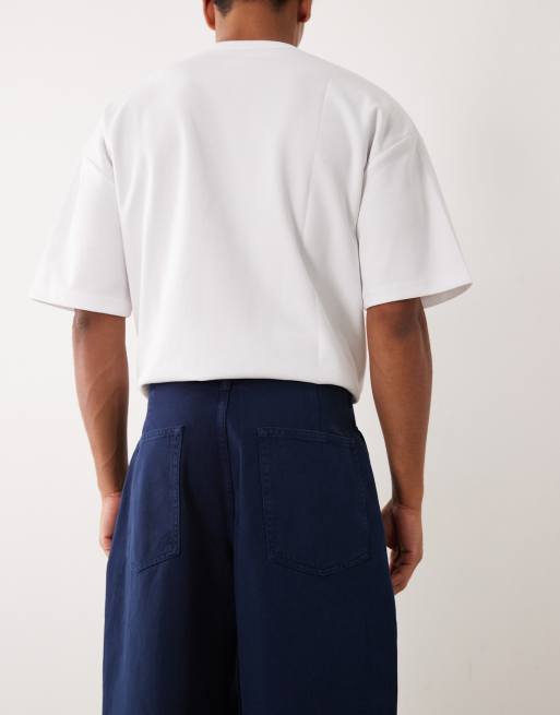 Pantalones azul marino de corte barrel con pinzas de ASOS DESIGN, 4 de 5